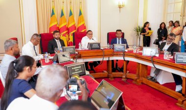 சவூதி – ஜித்தா கொன்சலர் ஜெனரலாக முஸ்லிம் அல்லாத ஒருவரை நியமிப்பதற்கு முஸ்லிம் சமூகத்தில் இருந்து பாரிய எதிர்ப்பு வந்ததால், முஸ்லிம் ஒருவரை நியமிக்க வெளிநாட்டு அமைச்சு நியமிக்க முடிவு செய்துள்ளதாக வெளி விவகார பிரதியமைச்சர் தெரிவிப்பு